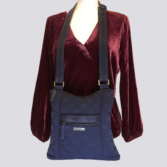 VERA BRADLEY Navy Blue Quilted Convertible Crossbody Shoulderbag - Picture 4 of 15